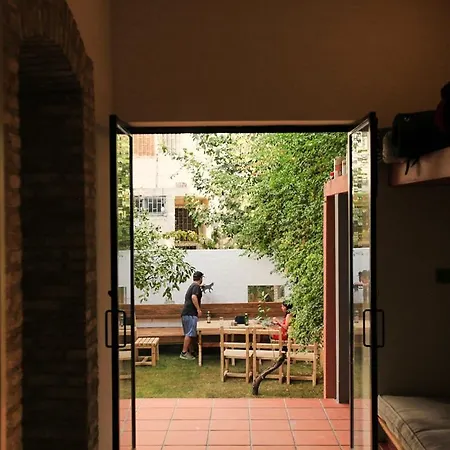 Flaneur Hostel-2